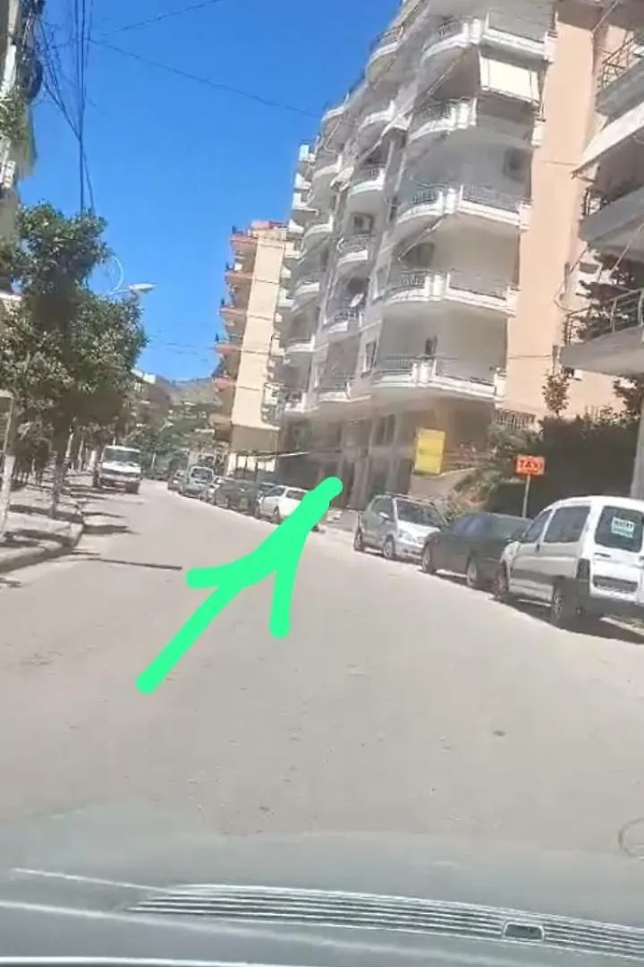 Sunny&Seaview Apartment ساراندا ألبانيا